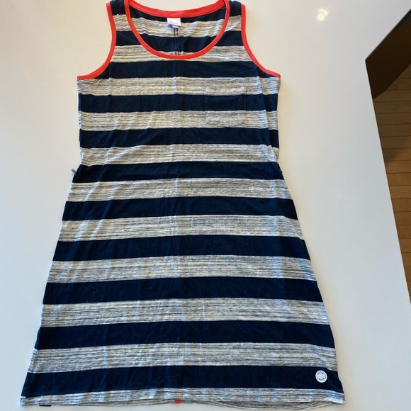 Bench throw on dress🏐 - Picture 1 of 3